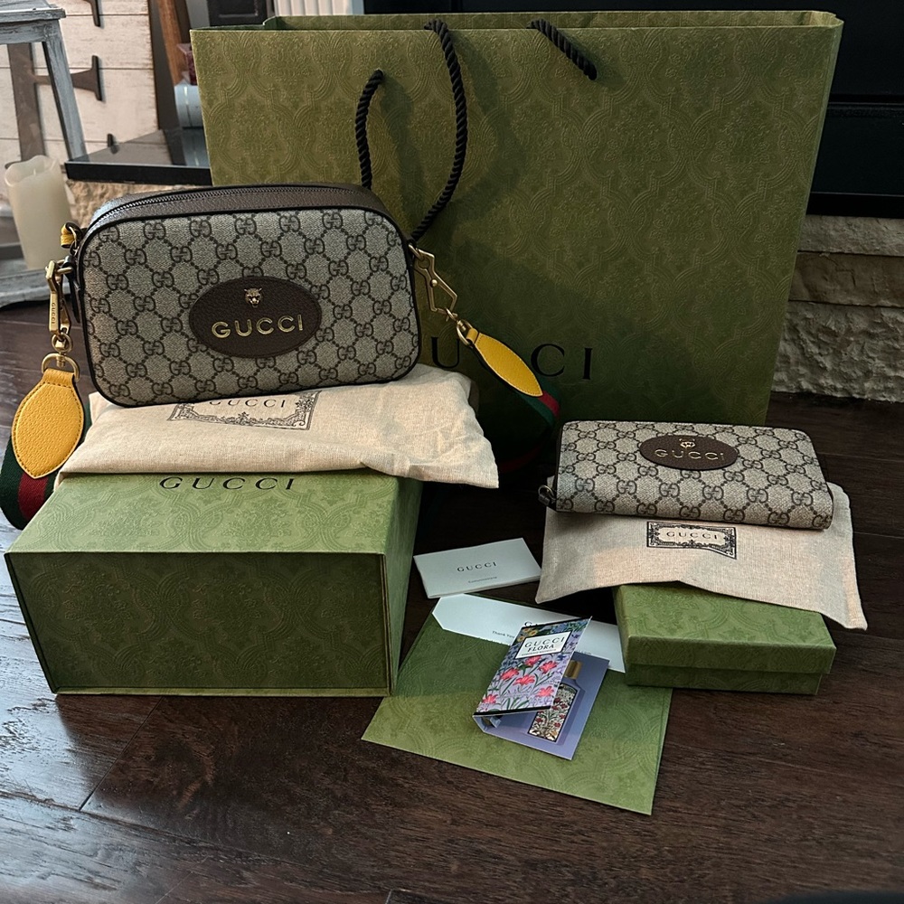 Gucci Beige GG Supreme Canvas Shoulder Bag with Yellow & Green Accents